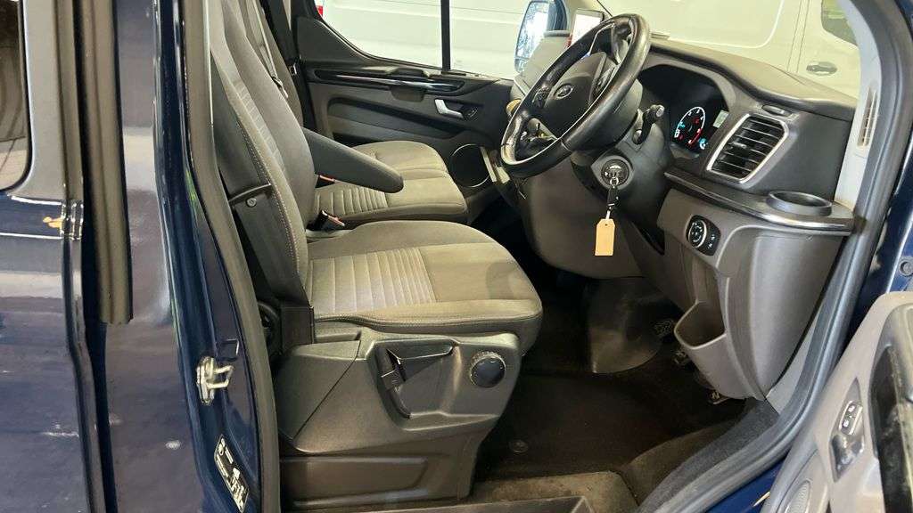 2021 FORD TOURNEO CUSTOM 2021 FORD TOURNEO CUSTOM