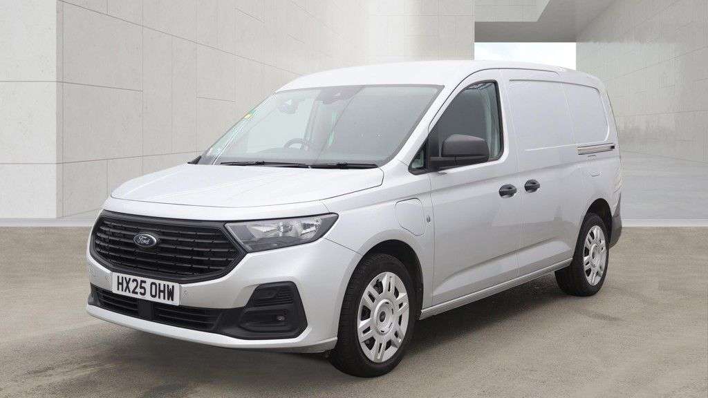A 2025 FORD TRANSIT CONNECT Silver 1.5 250 EcoBoost Trend PHEV L2 Van, 22,100 miles, Euro 6, Automatic, A 2025 FORD TRANSIT CONNECT Silver 1.5 250 EcoBoost Trend PHEV L2 Van, 22,100 miles, Euro 6, Automatic,