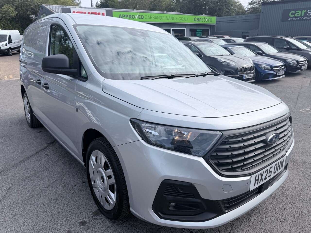 A 2025 FORD TRANSIT CONNECT Silver 1.5 250 EcoBoost Trend PHEV L2 Van, 22,100 miles, Euro 6, Automatic, A 2025 FORD TRANSIT CONNECT Silver 1.5 250 EcoBoost Trend PHEV L2 Van, 22,100 miles, Euro 6, Automatic,