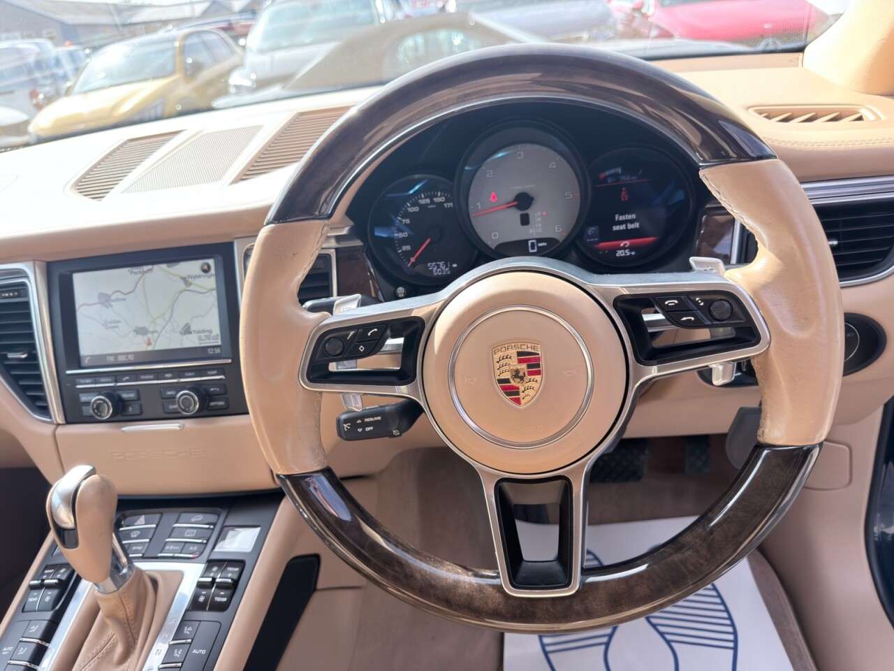 2015 PORSCHE MACAN 2015 PORSCHE MACAN