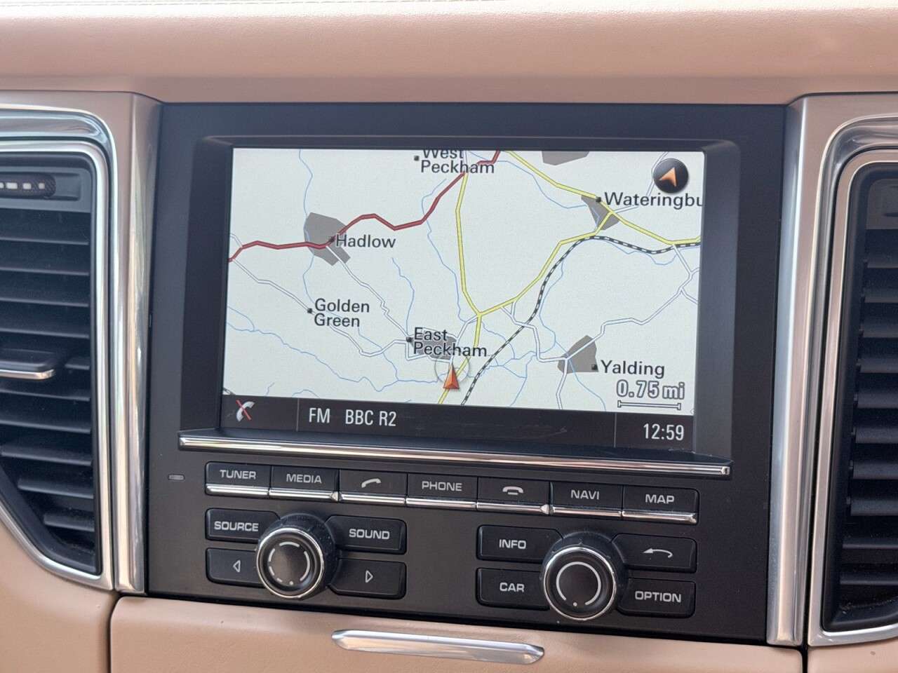 2015 PORSCHE MACAN 2015 PORSCHE MACAN