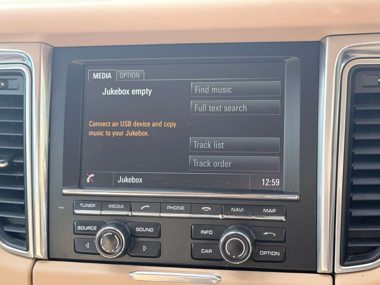2015 PORSCHE MACAN 2015 PORSCHE MACAN