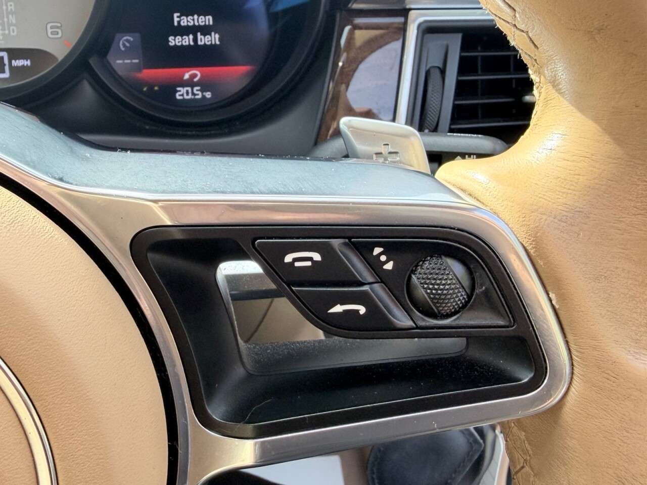 2015 PORSCHE MACAN 2015 PORSCHE MACAN