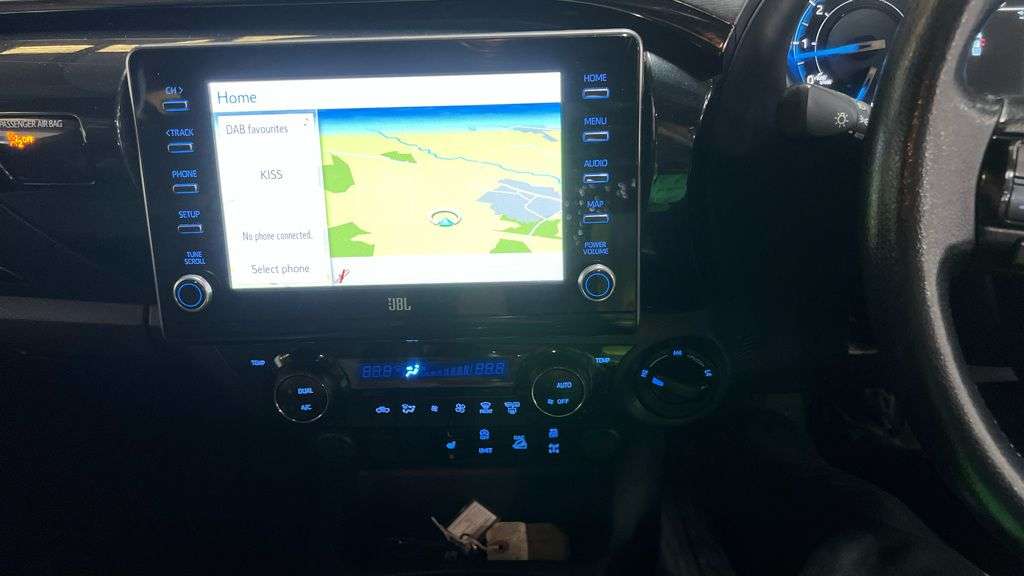 2022 TOYOTA HILUX 2022 TOYOTA HILUX