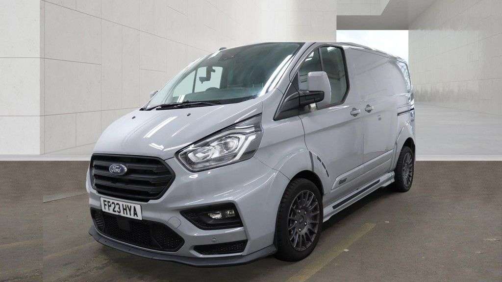 A 2023 FORD TRANSIT CUSTOM Grey 2.0 320 EcoBlue MS-RT Limited Van, 31,400 miles, Euro 6, Automatic, Sa A 2023 FORD TRANSIT CUSTOM Grey 2.0 320 EcoBlue MS-RT Limited Van, 31,400 miles, Euro 6, Automatic, Sa