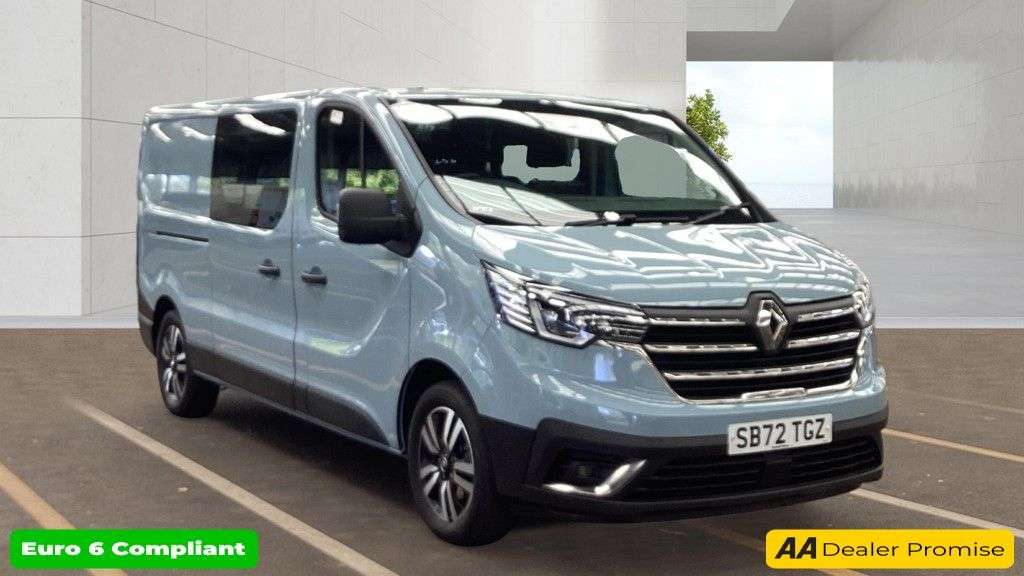 A 2023 RENAULT TRAFIC Blue 2.0 dCi LL30 Sport+ 6 Seats Crew Van, 64,200 miles, Euro 6, 6-Speed ma A 2023 RENAULT TRAFIC Blue 2.0 dCi LL30 Sport+ 6 Seats Crew Van, 64,200 miles, Euro 6, 6-Speed ma