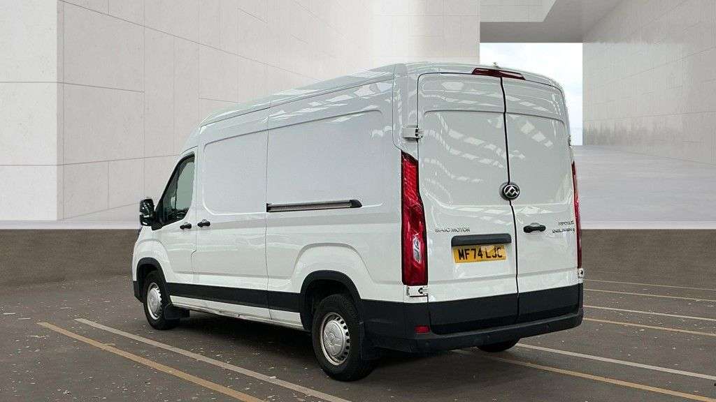 A 2024 MAXUS DELIVER 9 White 2.0 D20 L3 H2 Van, 20,200 miles, Euro 6, 6-Speed manual, Air Conditio A 2024 MAXUS DELIVER 9 White 2.0 D20 L3 H2 Van, 20,200 miles, Euro 6, 6-Speed manual, Air Conditio