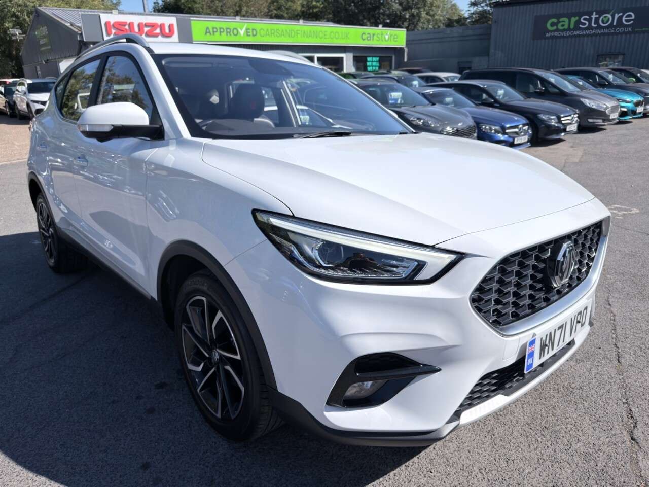 A 2021 MG MG ZS White 1.0 T-GDI Exclusive SUV, 38,815 miles, Euro 6 Automatic, 10in Touchsc A 2021 MG MG ZS White 1.0 T-GDI Exclusive SUV, 38,815 miles, Euro 6 Automatic, 10in Touchsc