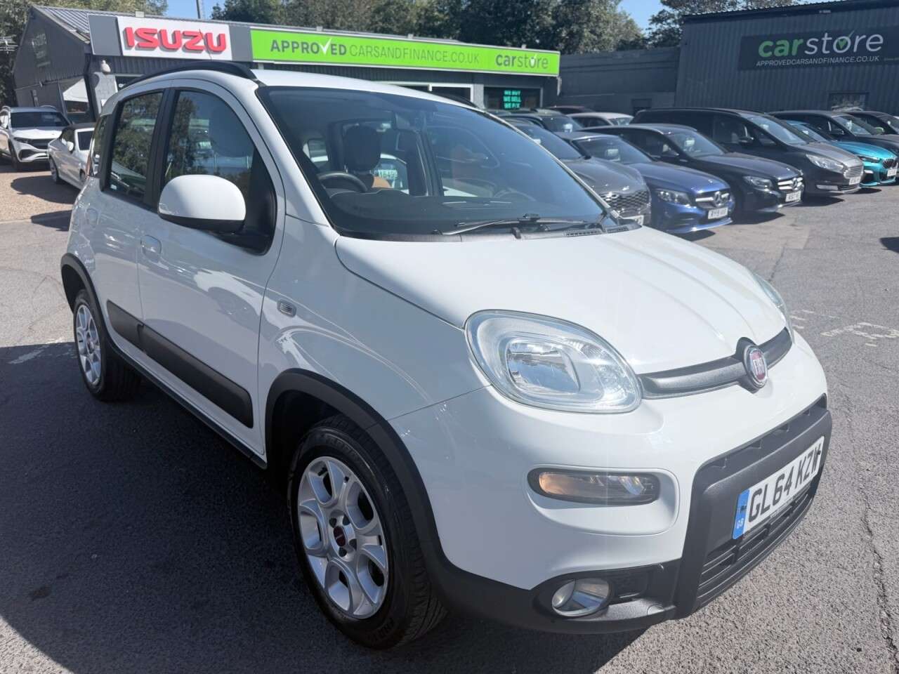 A 2014 FIAT PANDA White 1.3 MultiJet Trekking, 78,000 miles, Brilliant service history, 15in A 2014 FIAT PANDA White 1.3 MultiJet Trekking, 78,000 miles, Brilliant service history, 15in