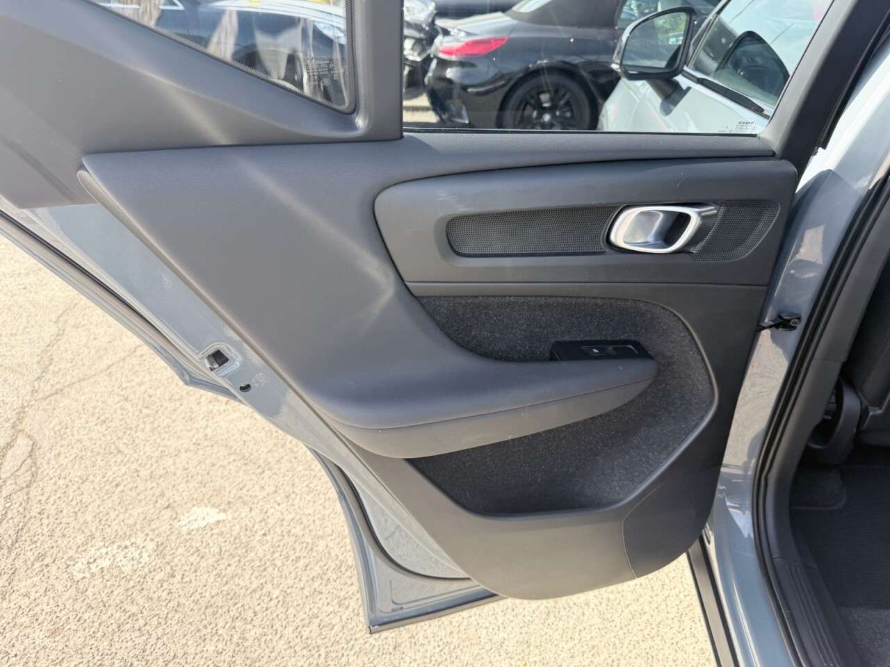 2020 VOLVO XC40 2020 VOLVO XC40