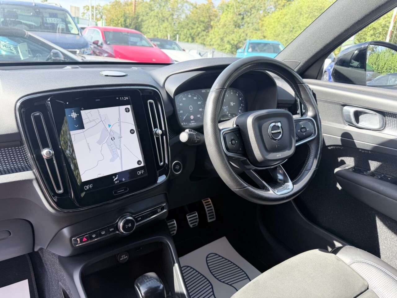 2020 VOLVO XC40 2020 VOLVO XC40