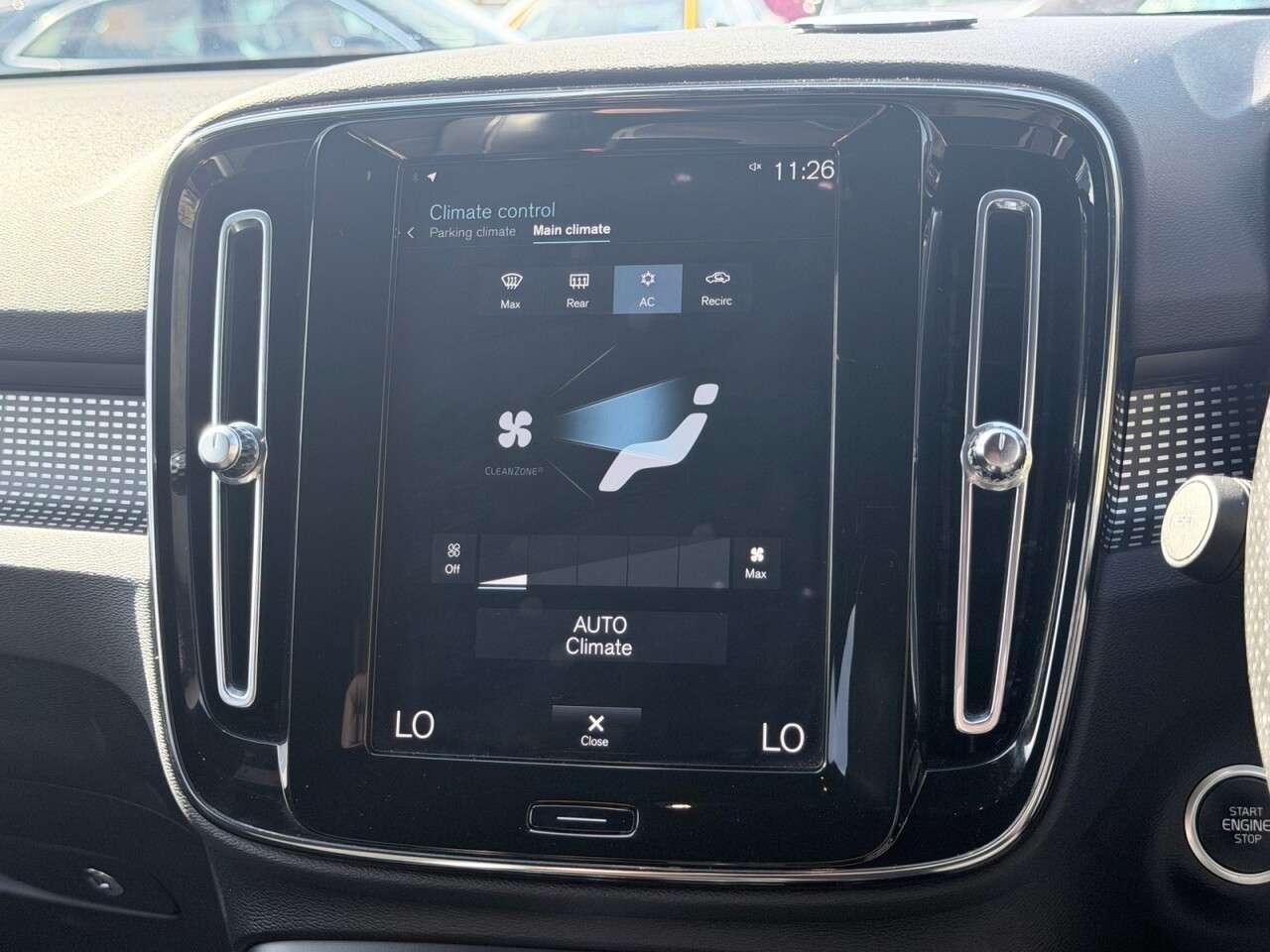 2020 VOLVO XC40 2020 VOLVO XC40