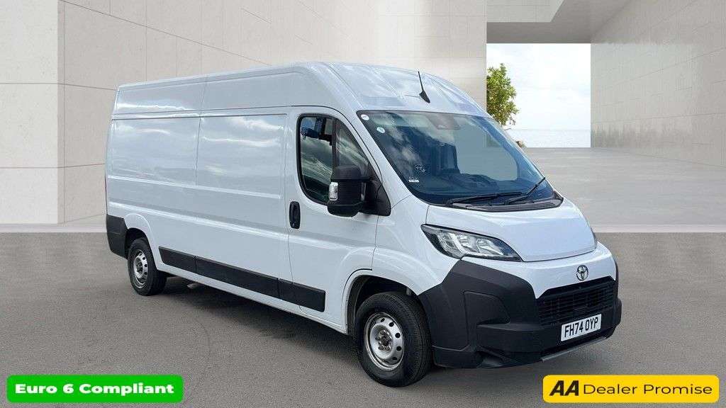 A 2025 TOYOTA PROACE MAX White 2.2 BlueHDi 35 Icon L3 H2 Van, 26,700 miles, Euro 6, 6-speed manual, A 2025 TOYOTA PROACE MAX White 2.2 BlueHDi 35 Icon L3 H2 Van, 26,700 miles, Euro 6, 6-speed manual,