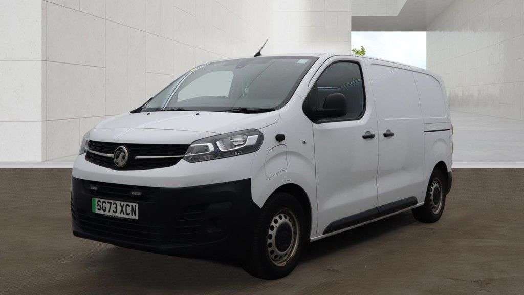 A 2023 VAUXHALL VIVARO ELECTRIC White 3100 75kWh Prime L1 H1 EV, 23,300 miles, Automatic, heated seats, Car A 2023 VAUXHALL VIVARO ELECTRIC White 3100 75kWh Prime L1 H1 EV, 23,300 miles, Automatic, heated seats, Car