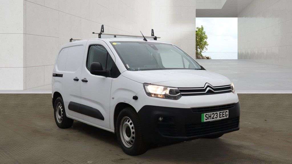 A 2023 CITROEN E-BERLINGO White 50kWh Enterprise Edition M SWB EV, 12,300 miles, auto, 8in Screen, Ca A 2023 CITROEN E-BERLINGO White 50kWh Enterprise Edition M SWB EV, 12,300 miles, auto, 8in Screen, Ca