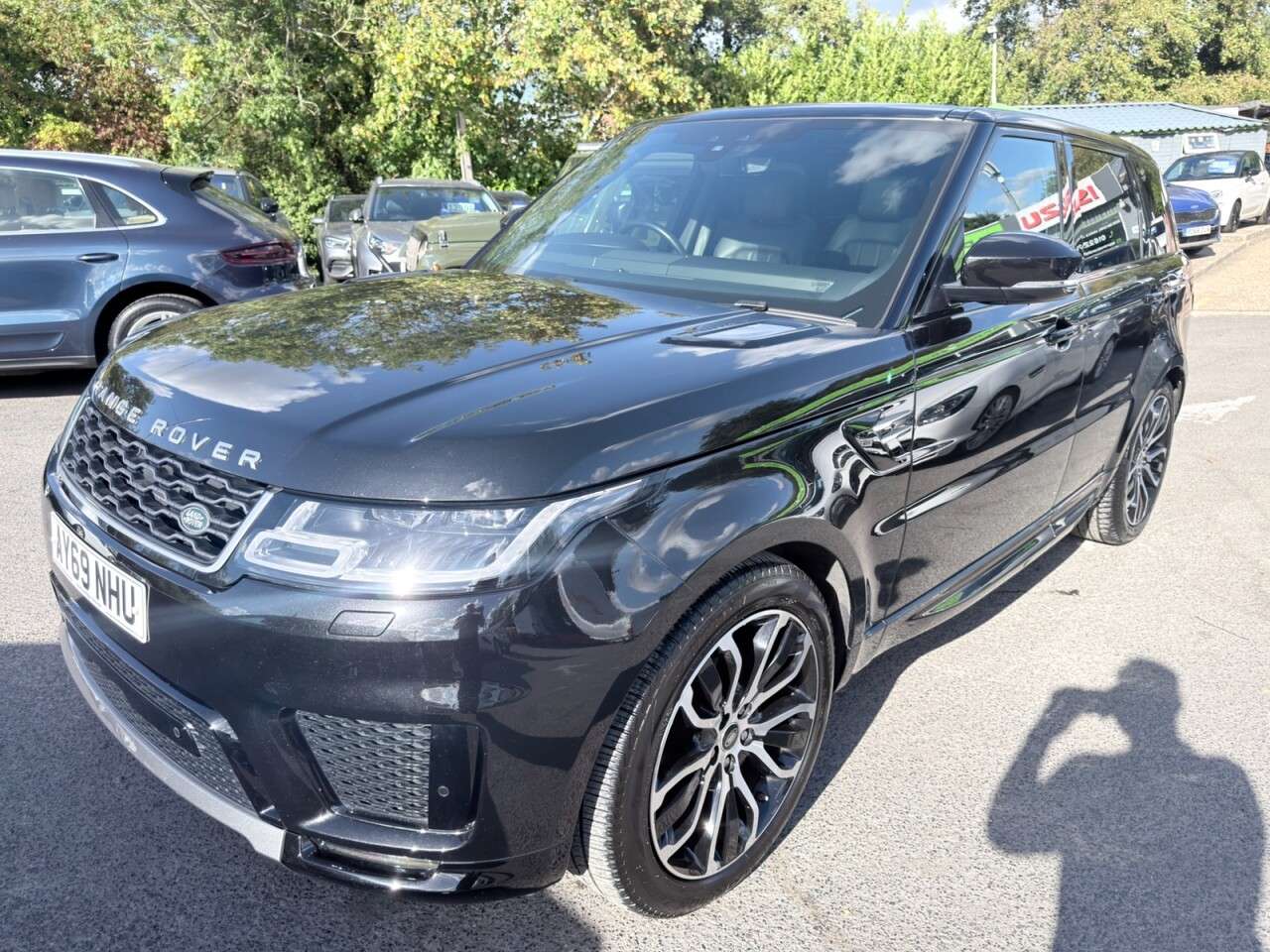 A 2019 LAND ROVER RANGE ROVER SPORT 3.0 SD V6 HSE SUV, 46,500 miles, Euro 6, Automatic 4WD, Air suspension, 20i A 2019 LAND ROVER RANGE ROVER SPORT 3.0 SD V6 HSE SUV, 46,500 miles, Euro 6, Automatic 4WD, Air suspension, 20i