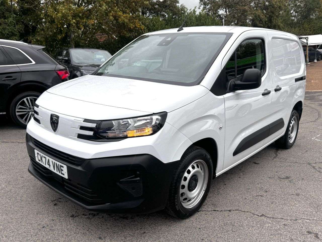 A 2024 PEUGEOT PARTNER White 1.5 BlueHDi 1000 Professional SWB Van, 21,300 miles, Euro 6, 6-Speed A 2024 PEUGEOT PARTNER White 1.5 BlueHDi 1000 Professional SWB Van, 21,300 miles, Euro 6, 6-Speed