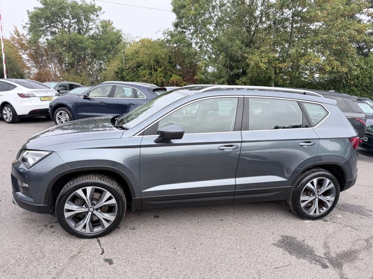 A 2018 SEAT ATECA Grey 1.6 TDI Ecomotive SE Technology SUV, 69,800 miles, Euro 6, 6-Speed man A 2018 SEAT ATECA Grey 1.6 TDI Ecomotive SE Technology SUV, 69,800 miles, Euro 6, 6-Speed man