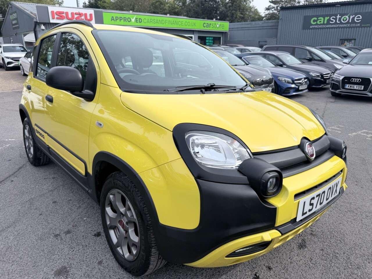 A 2020 FIAT PANDA Yellow 1.0 MHEV City Cross, 15,410 miles, Euro 6, 6-Speed manual, 15in Allo A 2020 FIAT PANDA Yellow 1.0 MHEV City Cross, 15,410 miles, Euro 6, 6-Speed manual, 15in Allo