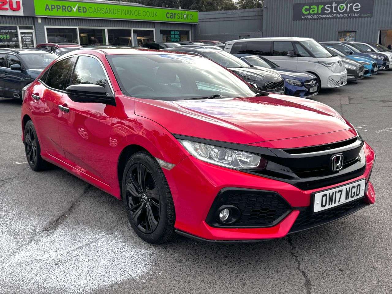 A 2017 HONDA CIVIC Red 1.0 VTEC Turbo SR, 70,600 miles, Euro 6, 6-Speed manual, Sat nav, 17in A 2017 HONDA CIVIC Red 1.0 VTEC Turbo SR, 70,600 miles, Euro 6, 6-Speed manual, Sat nav, 17in