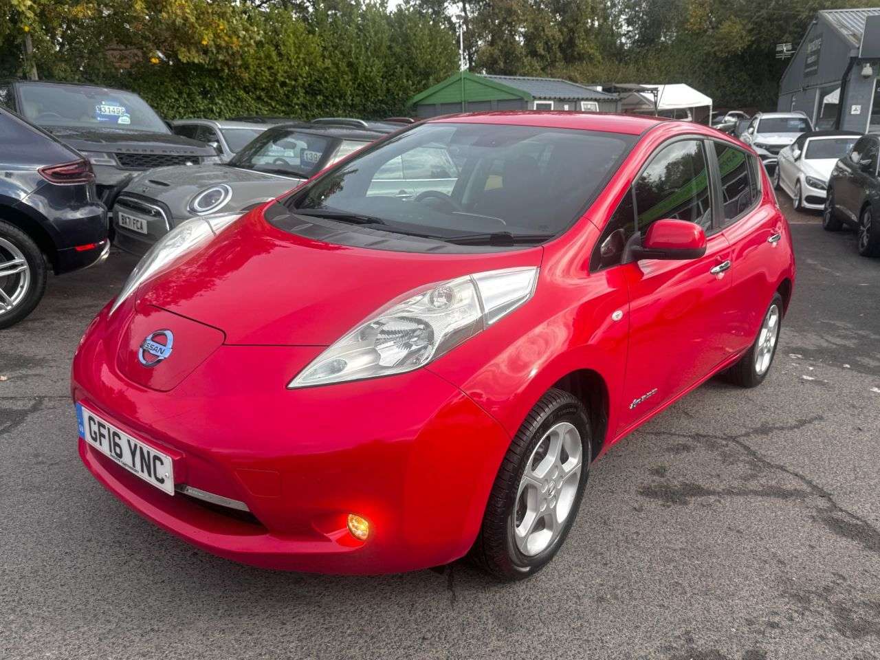 A 2016 NISSAN LEAF Red 30kWh Acenta EV, 46,300 miles, fully automatic, 16in alloys, A/C, Bluet A 2016 NISSAN LEAF Red 30kWh Acenta EV, 46,300 miles, fully automatic, 16in alloys, A/C, Bluet