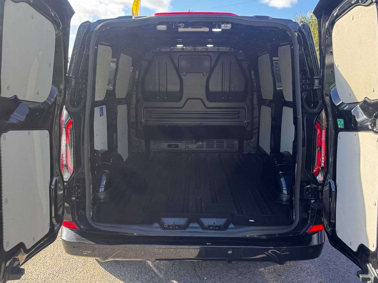 2025 FORD TRANSIT CUSTOM 2025 FORD TRANSIT CUSTOM