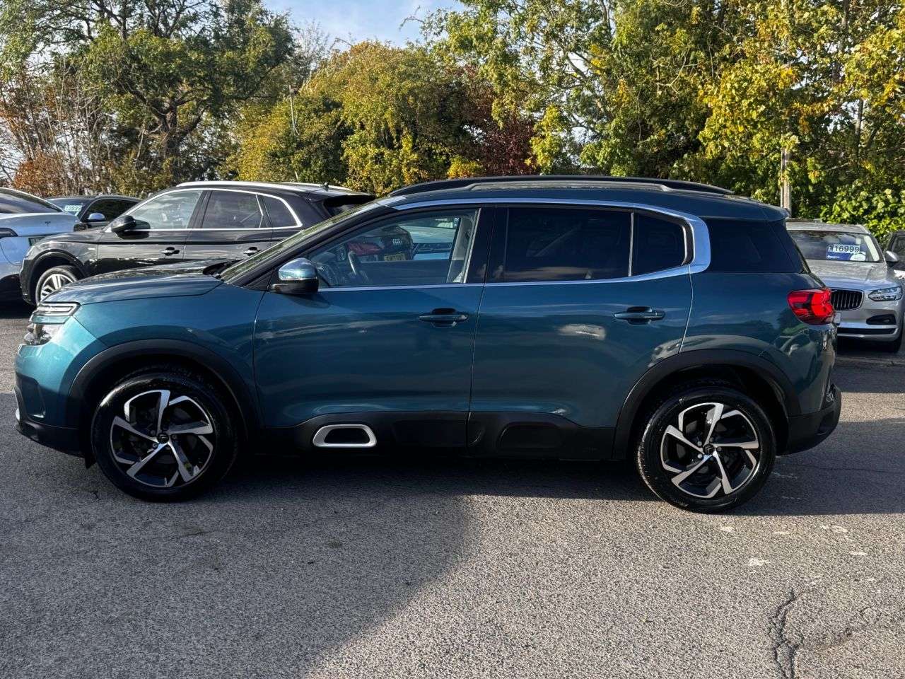 A 2021 CITROEN C5 AIRCROSS 1.2 PureTech Shine SUV 5dr Petrol AUTOMATIC EAT8 Euro 6 with a full service A 2021 CITROEN C5 AIRCROSS 1.2 PureTech Shine SUV 5dr Petrol AUTOMATIC EAT8 Euro 6 with a full service