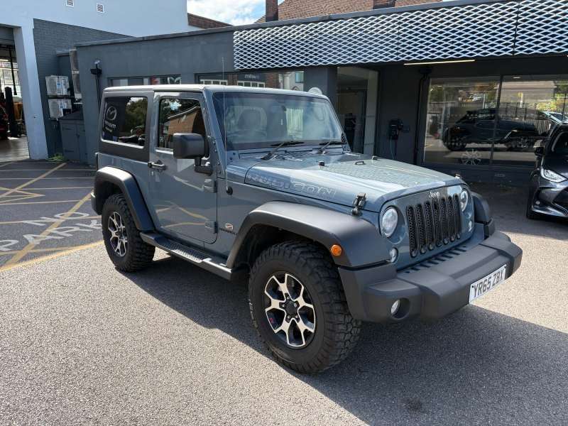A 2015 JEEP WRANGLER 2.8 CRD Overland SUV 2dr Diesel Auto 4WD Euro 5 (197 bhp)with a removable r A 2015 JEEP WRANGLER 2.8 CRD Overland SUV 2dr Diesel Auto 4WD Euro 5 (197 bhp)with a removable r