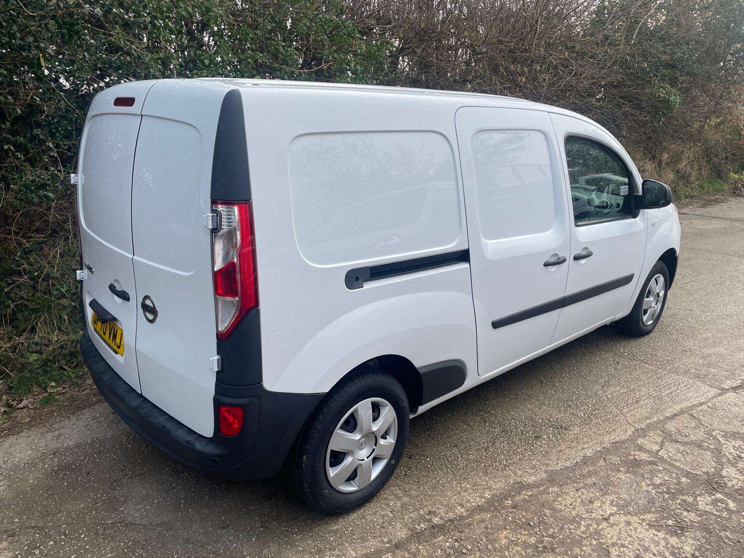 A 2020 NISSAN NV250 1.5 dCi Acenta A 2020 NISSAN NV250 1.5 dCi Acenta