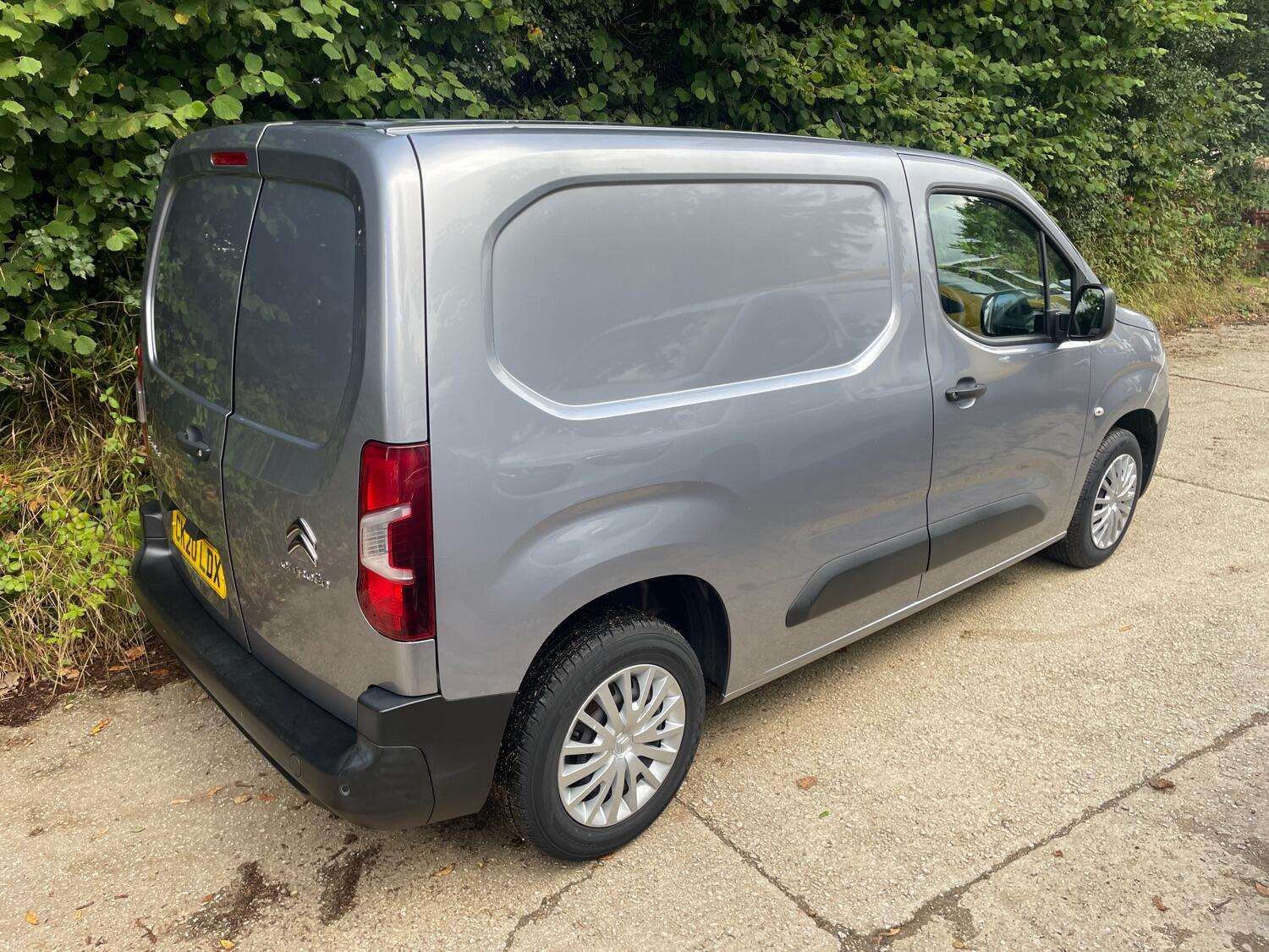 A 2020 CITROEN BERLINGO 1.5 BlueHDi 650 Enterprise M A 2020 CITROEN BERLINGO 1.5 BlueHDi 650 Enterprise M