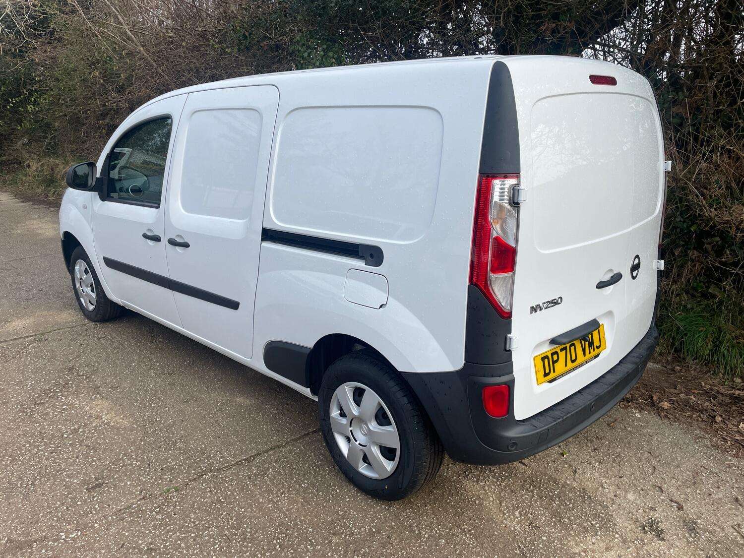 A 2020 NISSAN NV250 1.5 dCi Acenta A 2020 NISSAN NV250 1.5 dCi Acenta