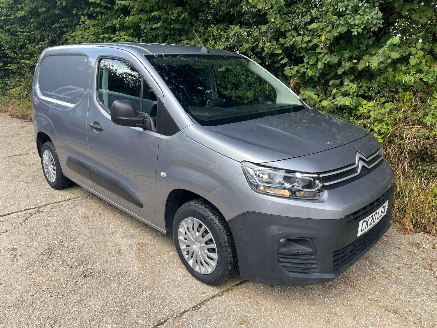 A 2020 CITROEN BERLINGO 1.5 BlueHDi 650 Enterprise M A 2020 CITROEN BERLINGO 1.5 BlueHDi 650 Enterprise M