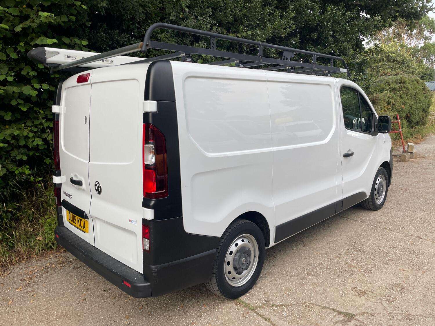 A 2019 VAUXHALL VIVARO 1.6 CDTi 2700 A 2019 VAUXHALL VIVARO 1.6 CDTi 2700