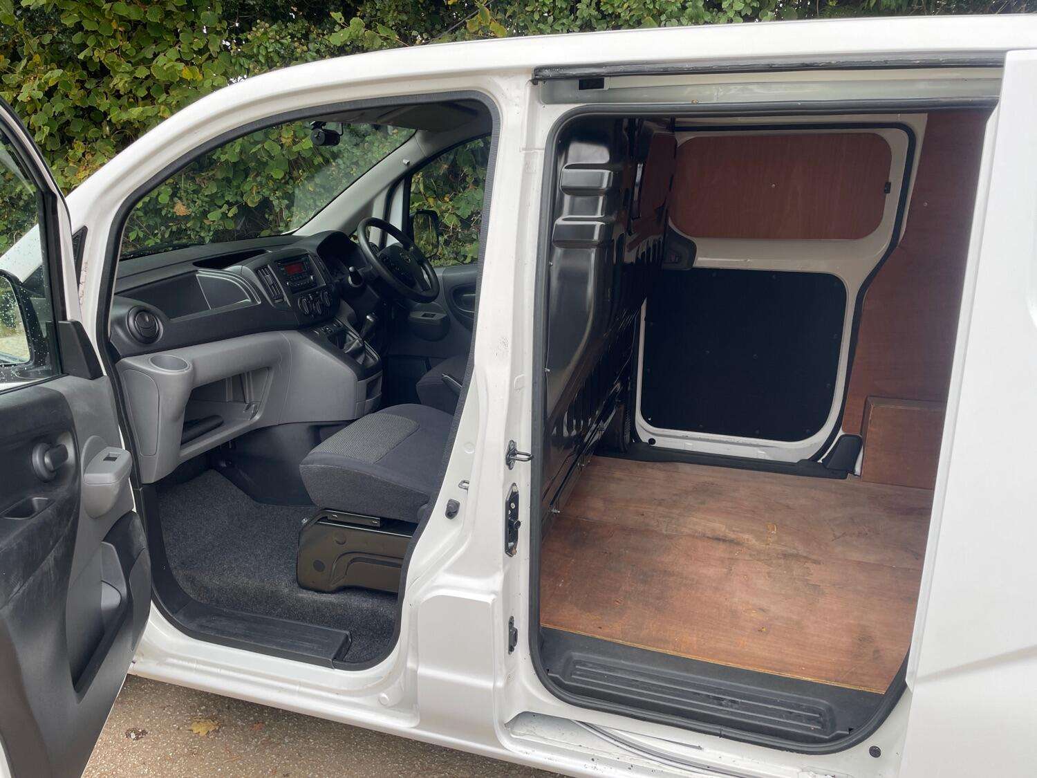 2017 NISSAN NV200 2017 NISSAN NV200