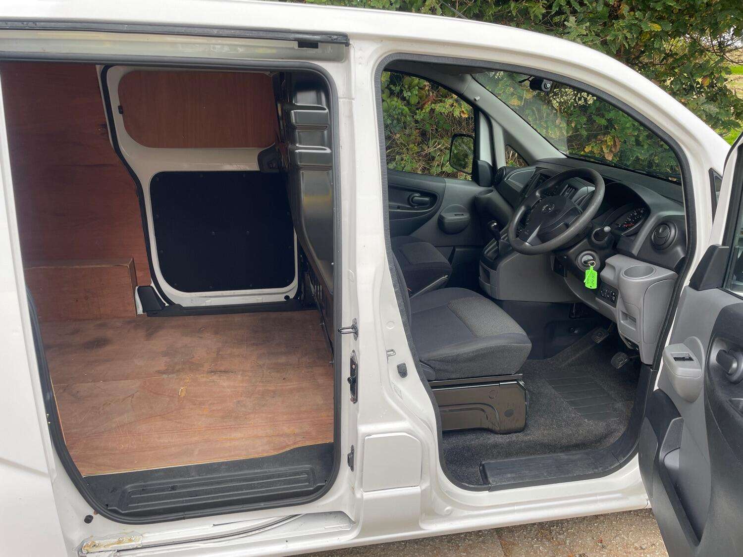 2017 NISSAN NV200 2017 NISSAN NV200