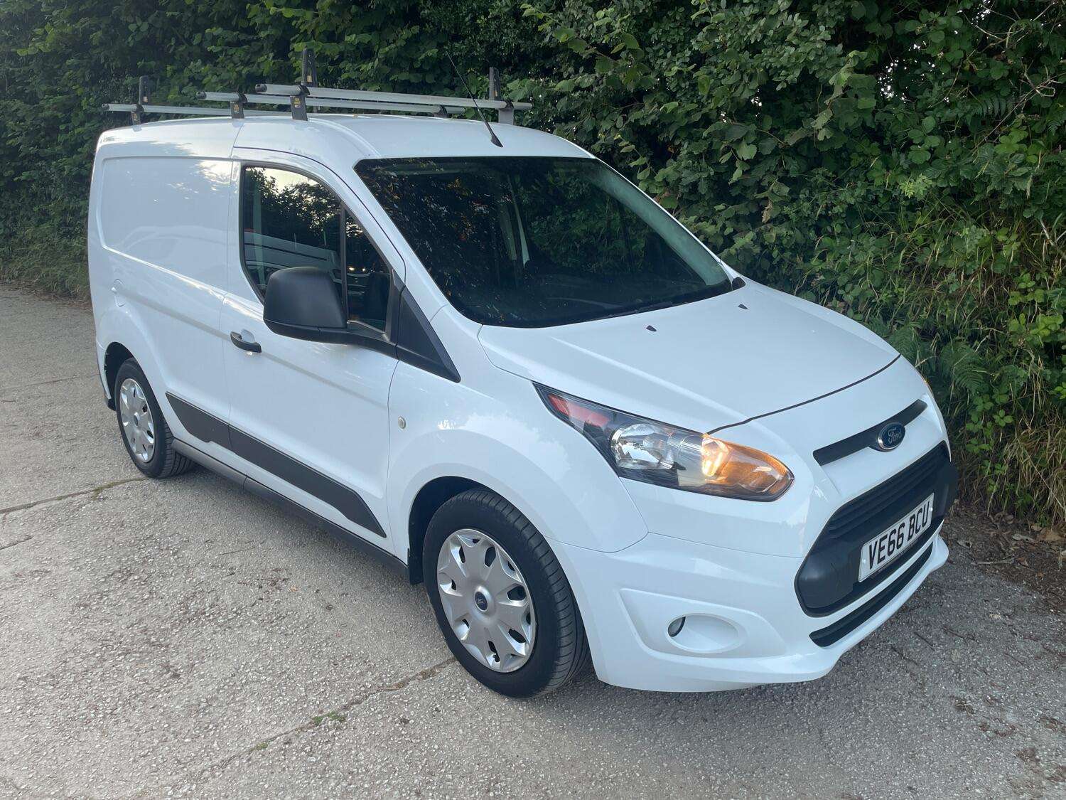 A 2016 FORD TRANSIT CONNECT 1.5 TDCi 200 Trend A 2016 FORD TRANSIT CONNECT 1.5 TDCi 200 Trend