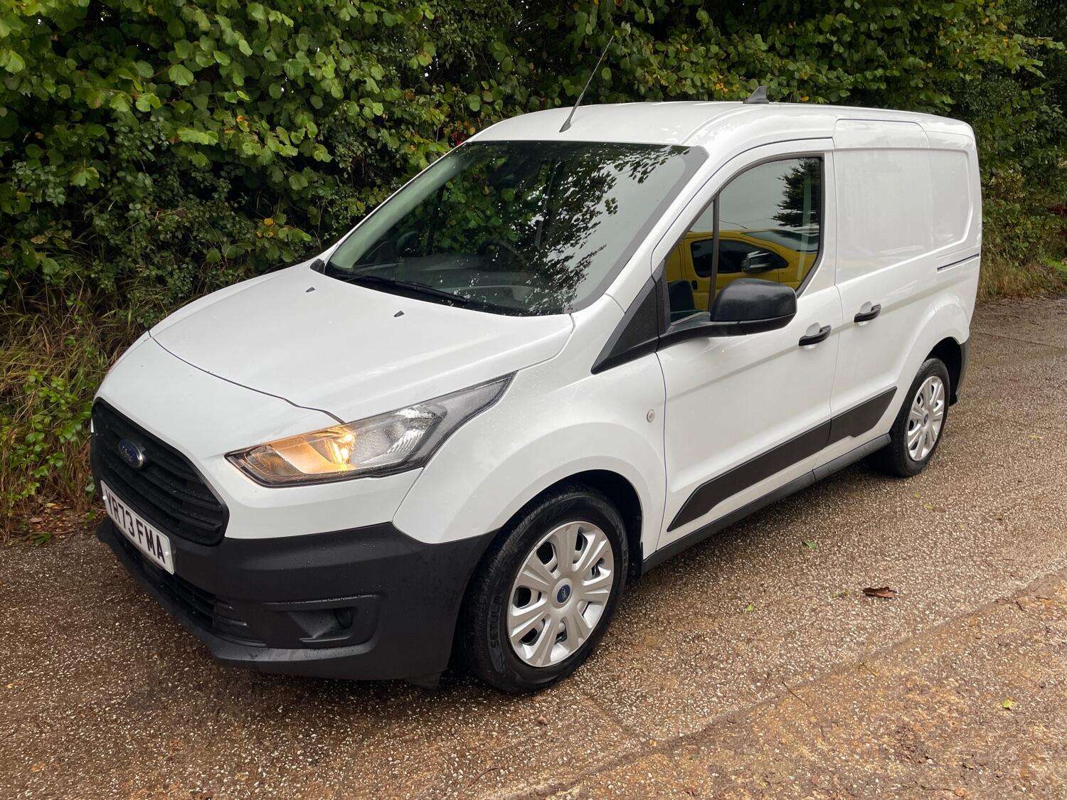 A 2023 FORD TRANSIT CONNECT 1.5 Transit Connect Leader Van SWB 220 L1 1.5L EcoBlue 100PS FWD 6 Speed Manual A 2023 FORD TRANSIT CONNECT 1.5 Transit Connect Leader Van SWB 220 L1 1.5L EcoBlue 100PS FWD 6 Speed Manual