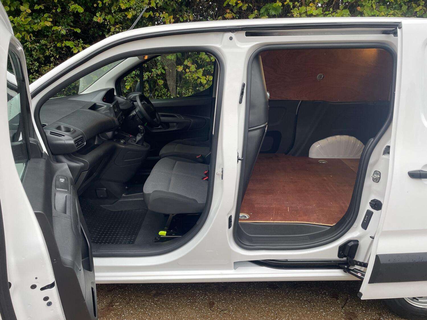 2019 PEUGEOT PARTNER 2019 PEUGEOT PARTNER