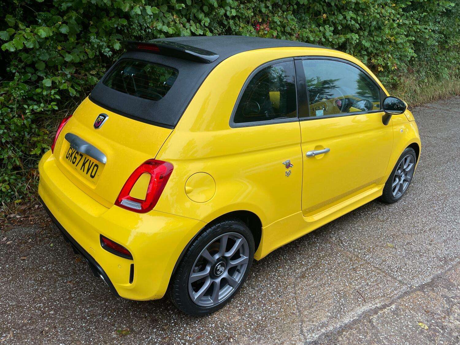 2017 ABARTH 595C 2017 ABARTH 595C