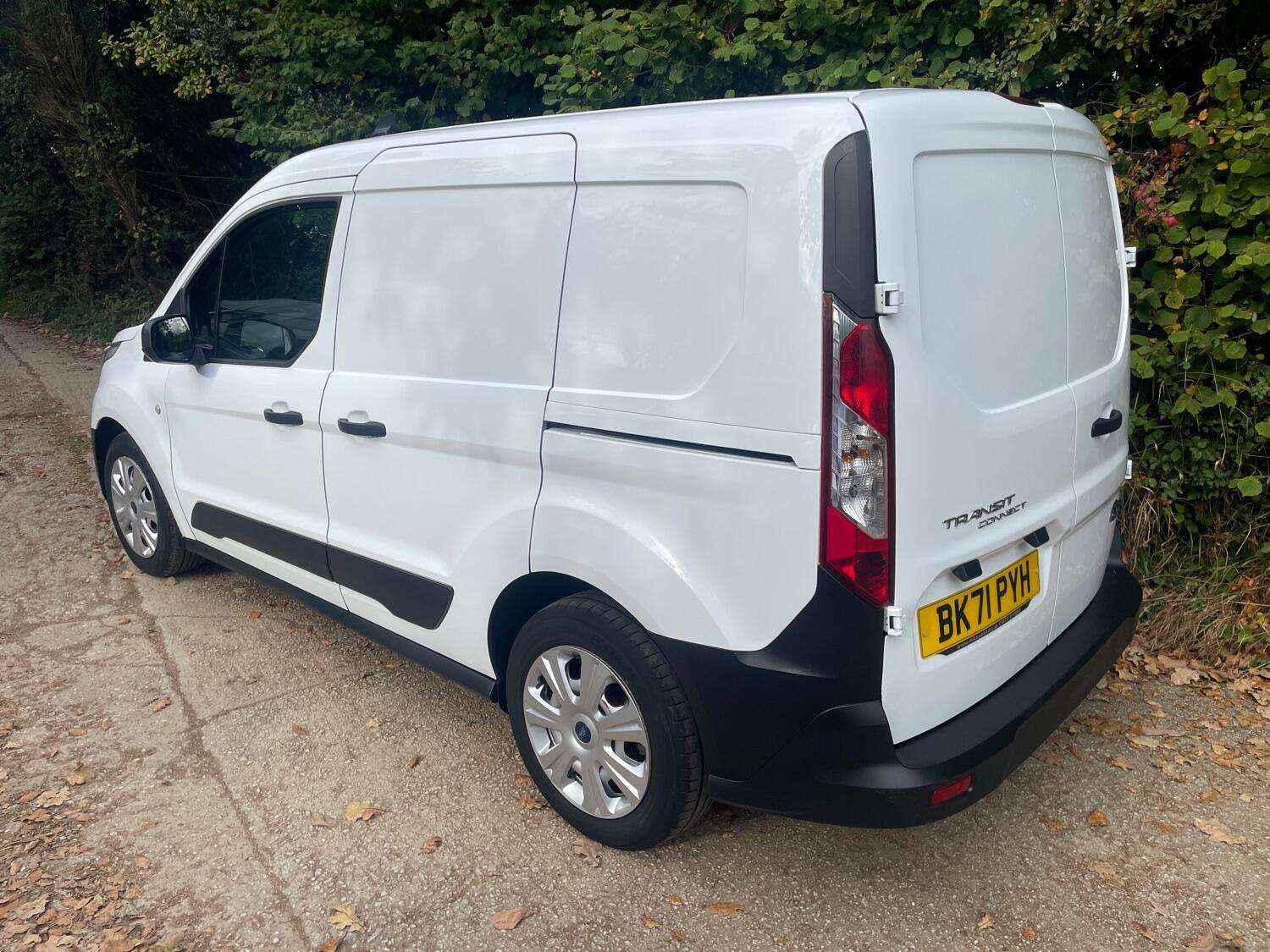 A 2021 FORD TRANSIT CONNECT 1.5 Transit Connect Leader Van 200 L1 1.5L EcoBlue 75PS FWD 6 Speed Manual A 2021 FORD TRANSIT CONNECT 1.5 Transit Connect Leader Van 200 L1 1.5L EcoBlue 75PS FWD 6 Speed Manual