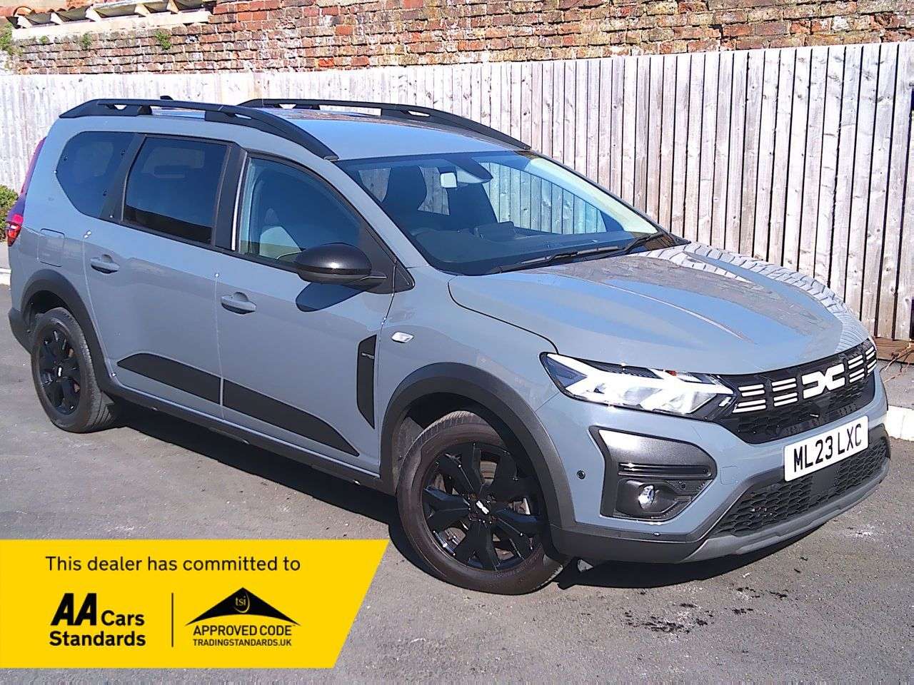 A 2023 DACIA JOGGER 1.0 TCe Extreme SE MPV 5dr Petrol Manual Euro 6 (s/s) (110 ps) FULLY SERVIC A 2023 DACIA JOGGER 1.0 TCe Extreme SE MPV 5dr Petrol Manual Euro 6 (s/s) (110 ps) FULLY SERVIC