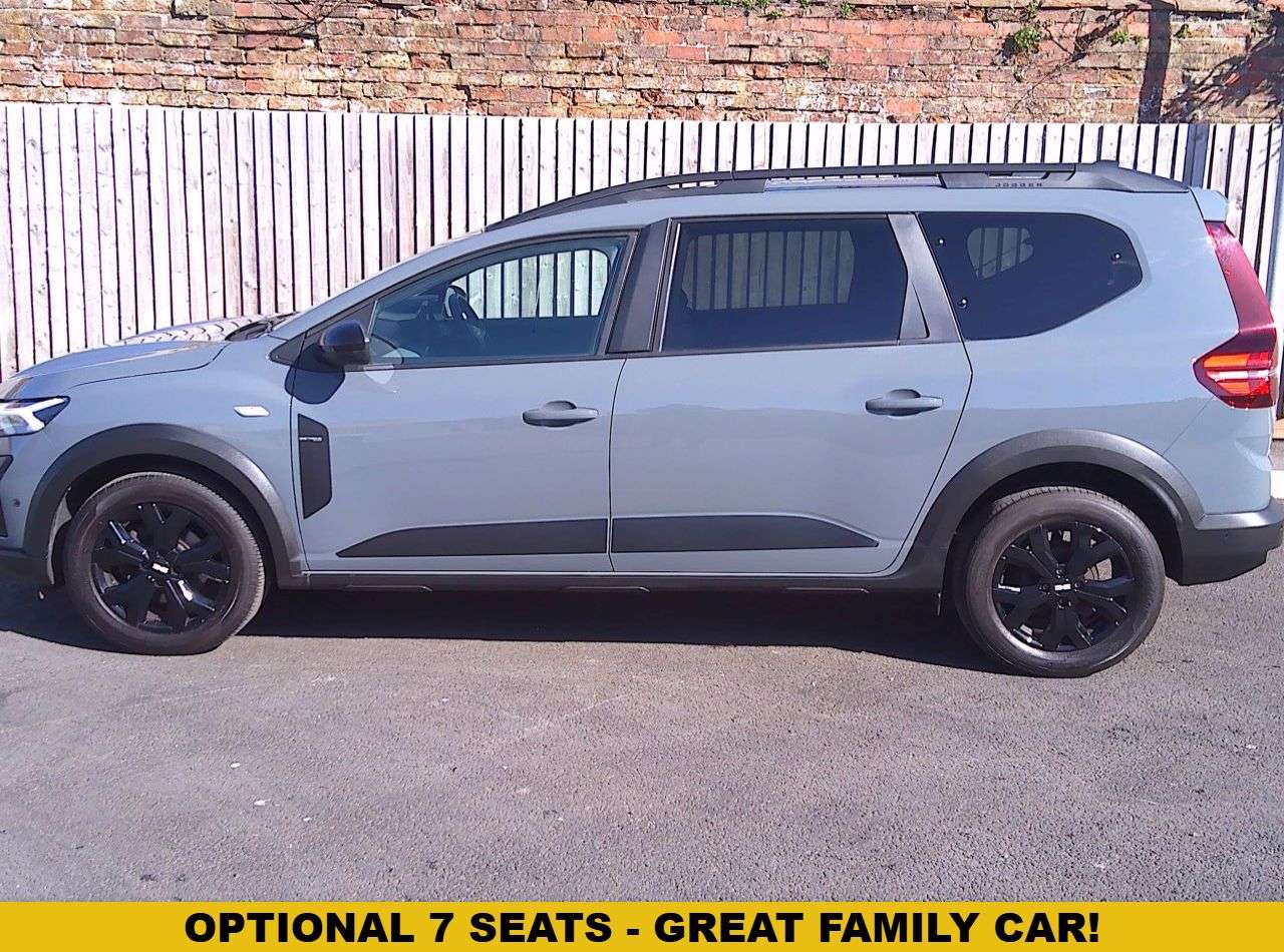A 2023 DACIA JOGGER 1.0 TCe Extreme SE MPV 5dr Petrol Manual Euro 6 (s/s) (110 ps) FULLY SERVIC A 2023 DACIA JOGGER 1.0 TCe Extreme SE MPV 5dr Petrol Manual Euro 6 (s/s) (110 ps) FULLY SERVIC
