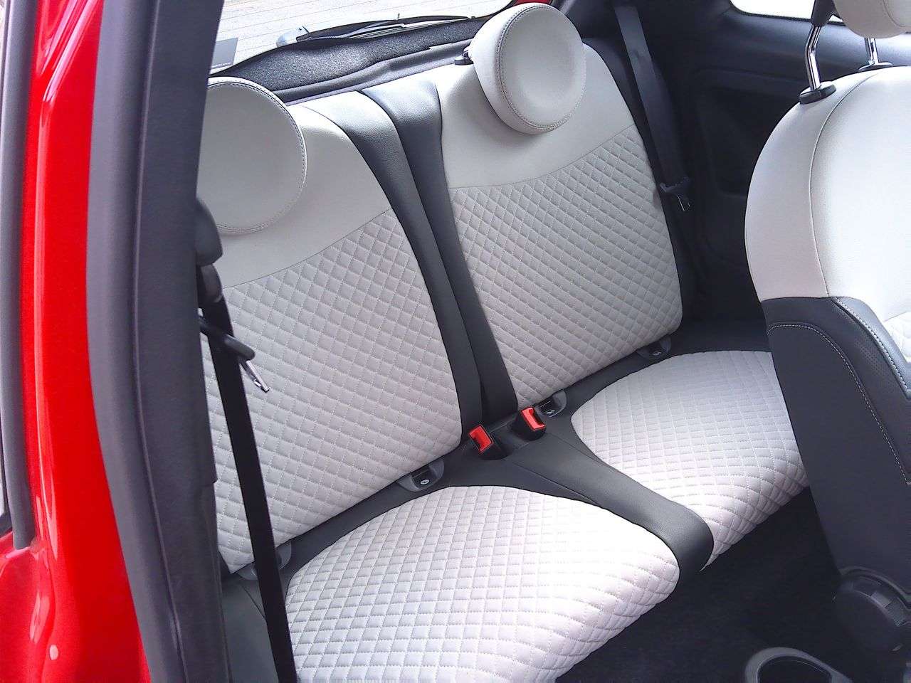 2021 FIAT 500 2021 FIAT 500