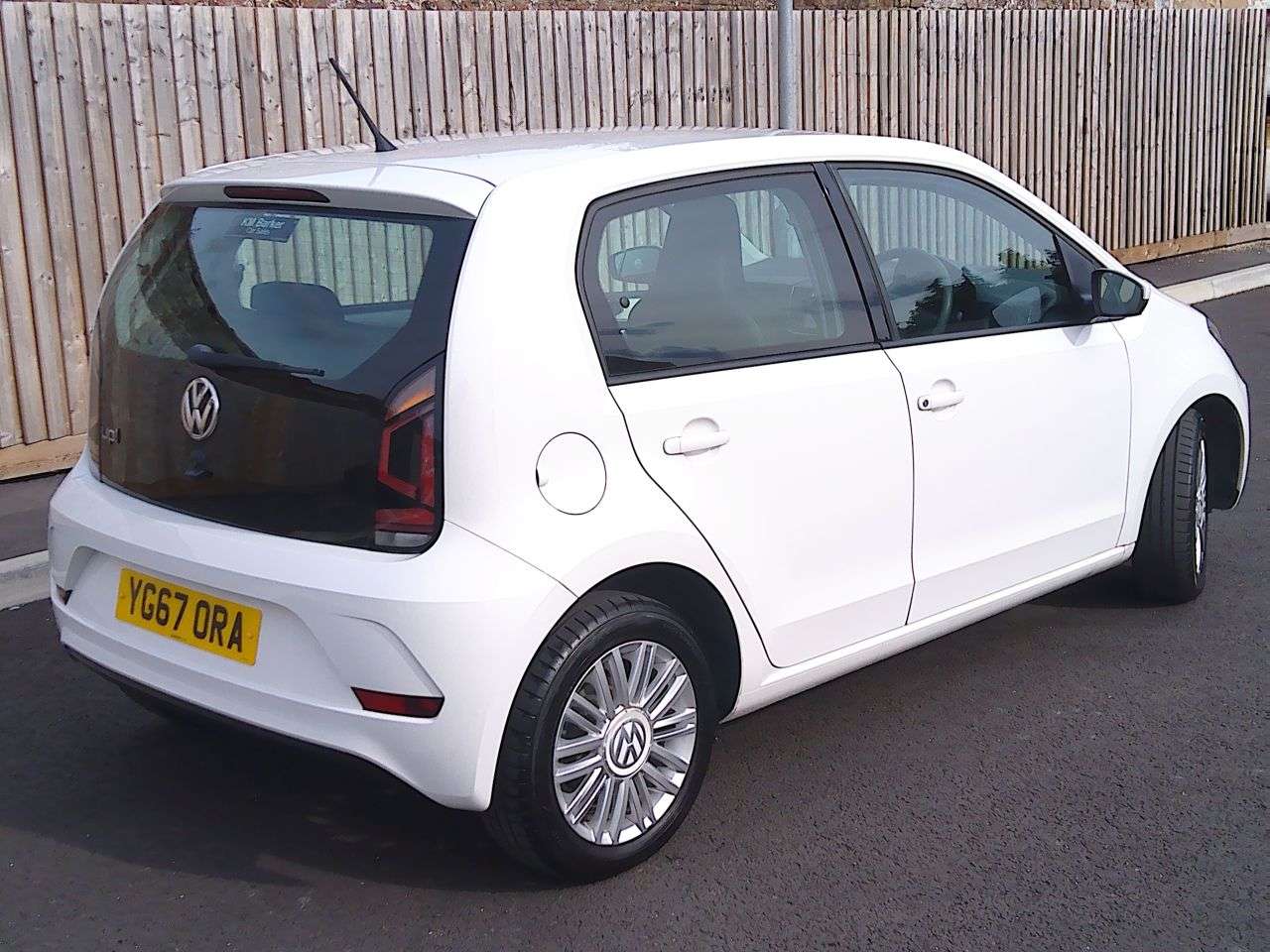 2017 VOLKSWAGEN UP! 2017 VOLKSWAGEN UP!