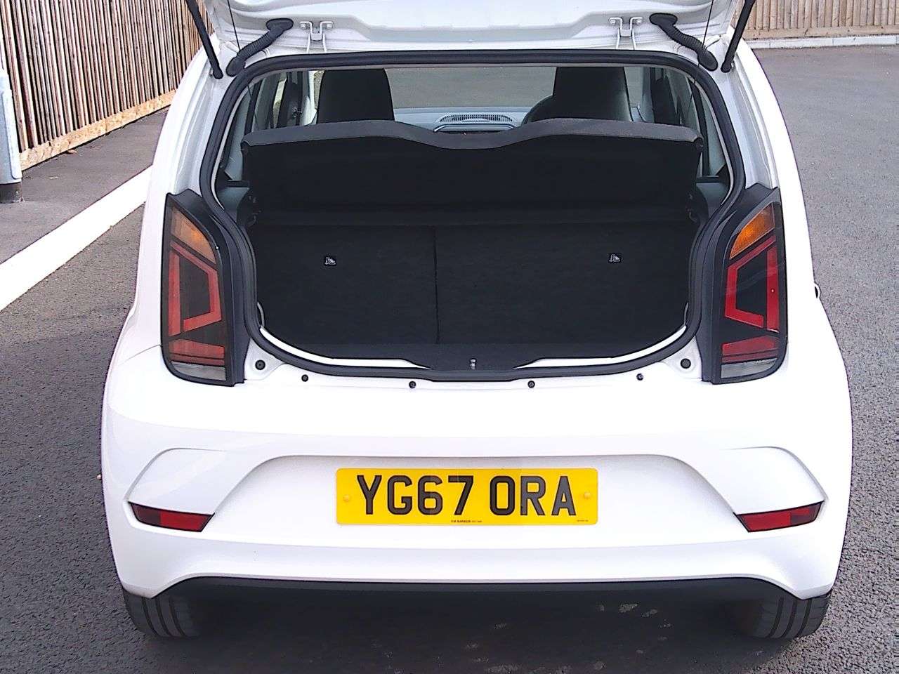 2017 VOLKSWAGEN UP! 2017 VOLKSWAGEN UP!