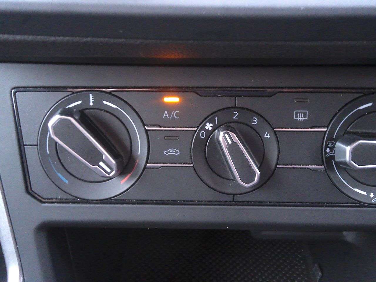 2022 VOLKSWAGEN POLO 2022 VOLKSWAGEN POLO