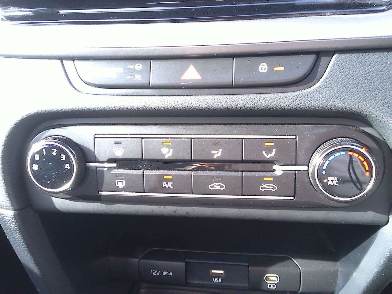 2023 KIA CEED 2023 KIA CEED