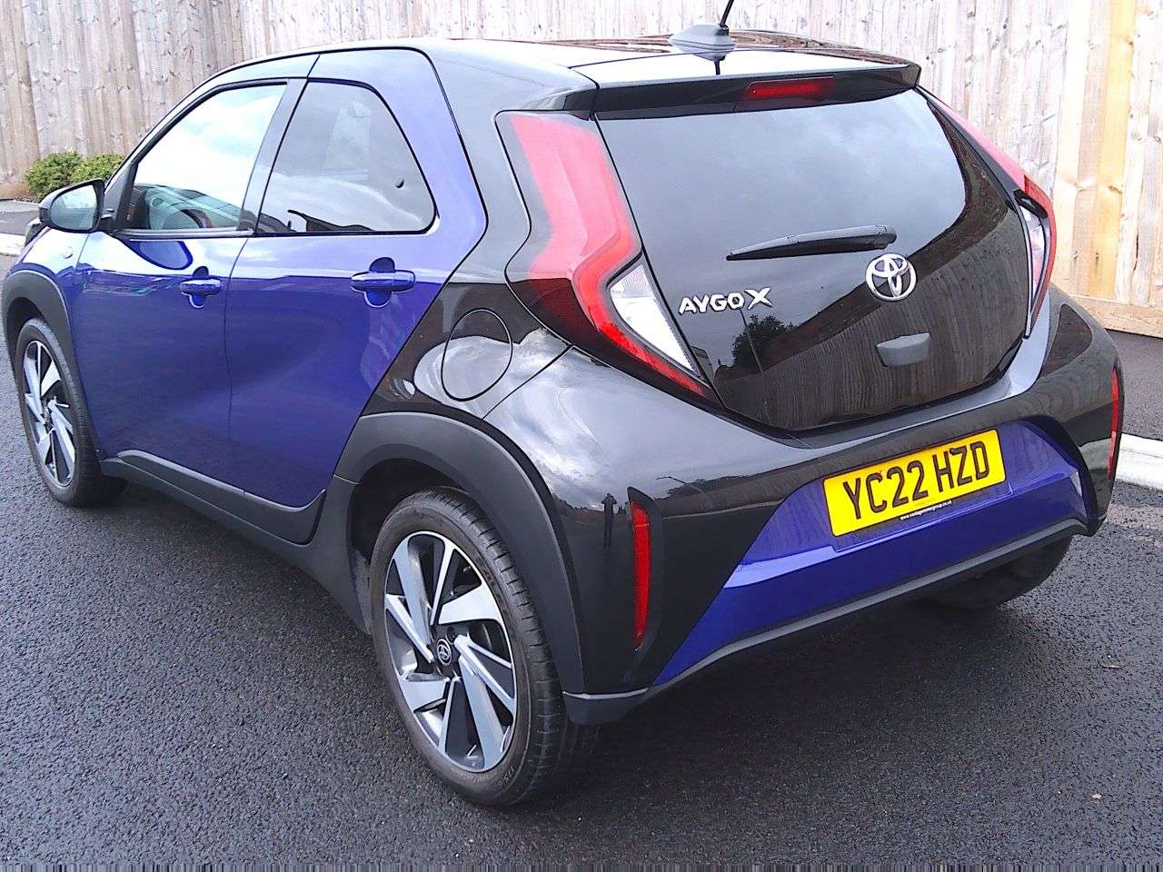 2022 TOYOTA AYGO X 2022 TOYOTA AYGO X