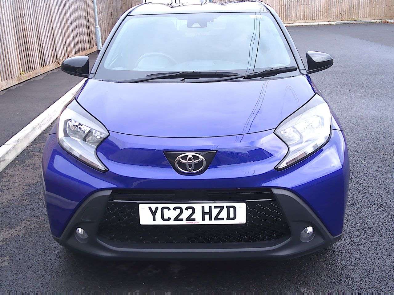2022 TOYOTA AYGO X 2022 TOYOTA AYGO X