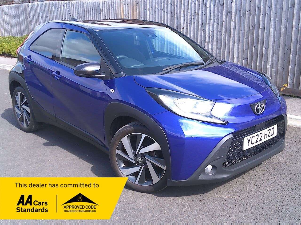 A 2022 TOYOTA AYGO X 1.0 VVT-i Edge Hatchback 5dr Petrol Manual Euro 6 (s/s) (72 ps) SERVICE,12M A 2022 TOYOTA AYGO X 1.0 VVT-i Edge Hatchback 5dr Petrol Manual Euro 6 (s/s) (72 ps) SERVICE,12M